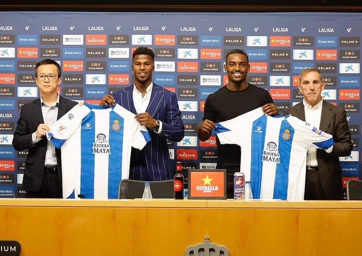 ケイタ・バルデ・ディアオさんのインスタグラム写真 - (ケイタ・バルデ・ディアオInstagram)「Presentación oficial con el  @rcdespanyol   Muy feliz de poder compartir con vosotros esta alegría, voy a darlo todo por esta camiseta y esta afición!  #Vamospericos⚪️🔵🐦」9月5日 22時37分 - keitabaldeofficial