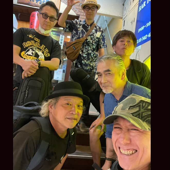 田中和のインスタグラム：「アブラーズ40周年9/21へ向けてリハでした。 素晴らしいバンドに関われて感謝しています、メシ会では音楽とはかけ離れた奥の深〜いトコまでいきました(笑)益々入魂でサポートさせて頂きます！ 皆さまお楽しみに♪ #アブラーズ40周年  #武内享  #大土井裕二  #藤井尚之  #ラインキューブ渋谷」