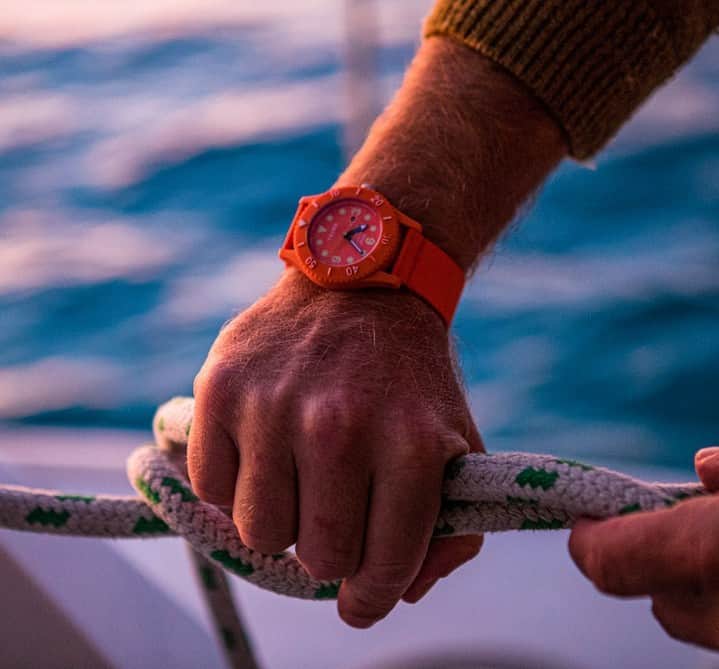 TRIWAのインスタグラム：「Enjoy 15% off on all SUB Ocean Plastic Watches! 🌊⁣  Use code: 15OFFSUB at checkout.  The offer is valid for a limited time only.」