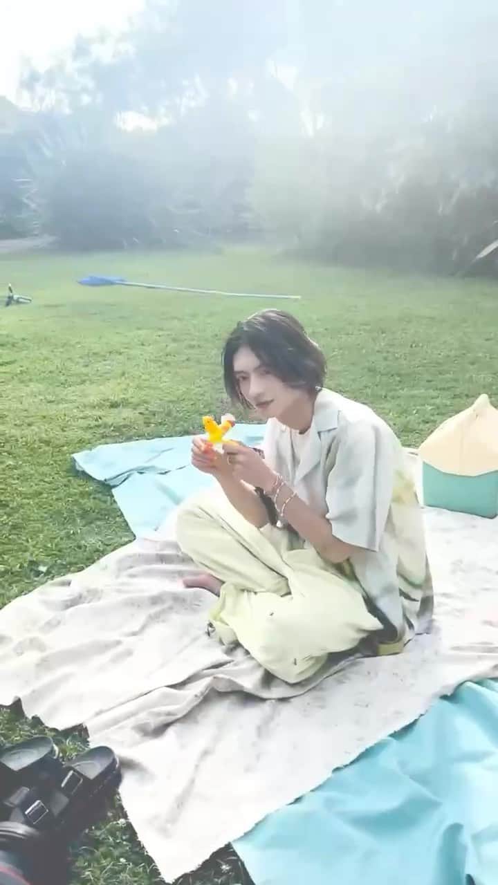 のインスタグラム：「杢代和人フォトエッセイ 『365』  10月6日発売決定です！！  1年間の僕をみんなに届けるよーー！！  #杢代和人 #もっくん365」