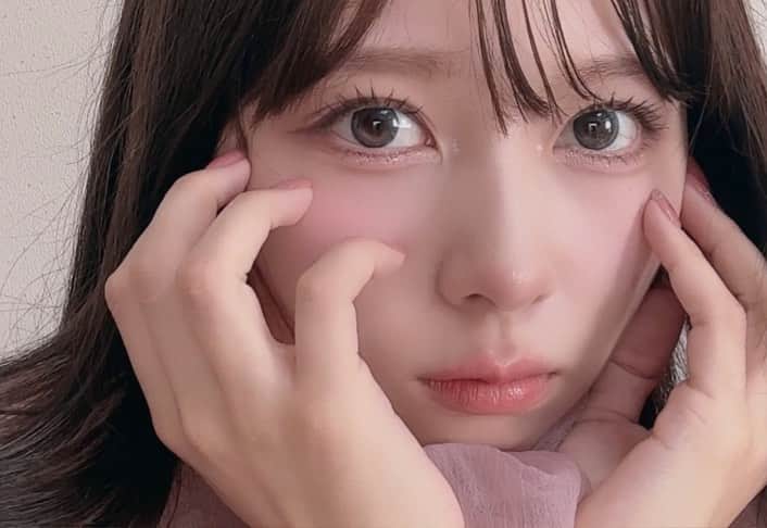 ななこさんのインスタグラム写真 - (ななこInstagram)「🪽🤍🛁🫧🕊🌫 このメイク自信なかったんだけど沢山褒めて貰えて嬉しい！ 昨日の ...