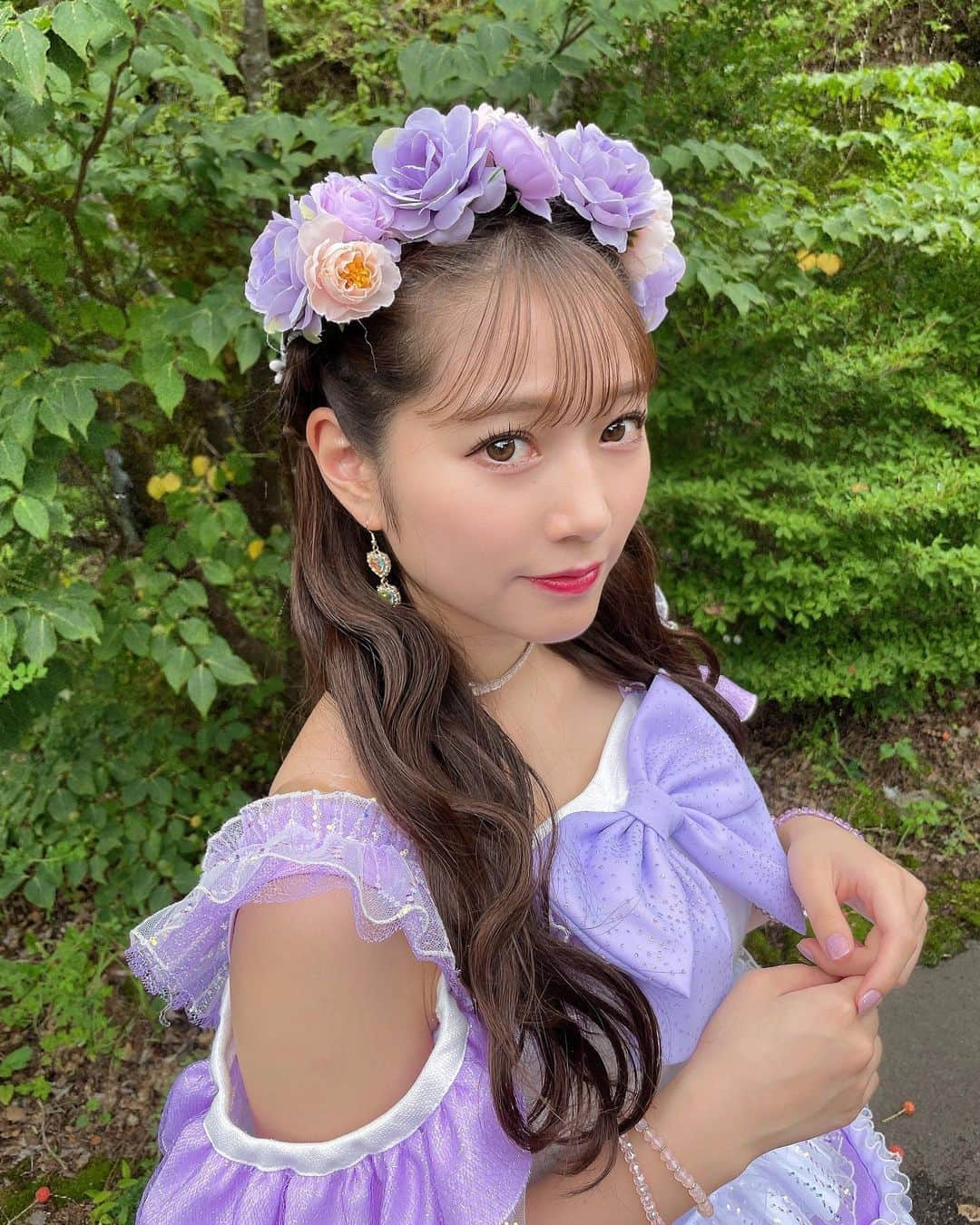 谷本安美さんのインスタグラム写真 - (谷本安美Instagram)「* 灼熱のメンバーカラー衣装🤍💜 今回も自分でデザインとか色々考えたのー！ どうかな？？！ ⁡ ⁡ ⁡ ⁡ #衣装 #idol #ハロプロ#つばきファクトリー #谷本安美」9月5日 21時30分 - ami_tanimoto.official