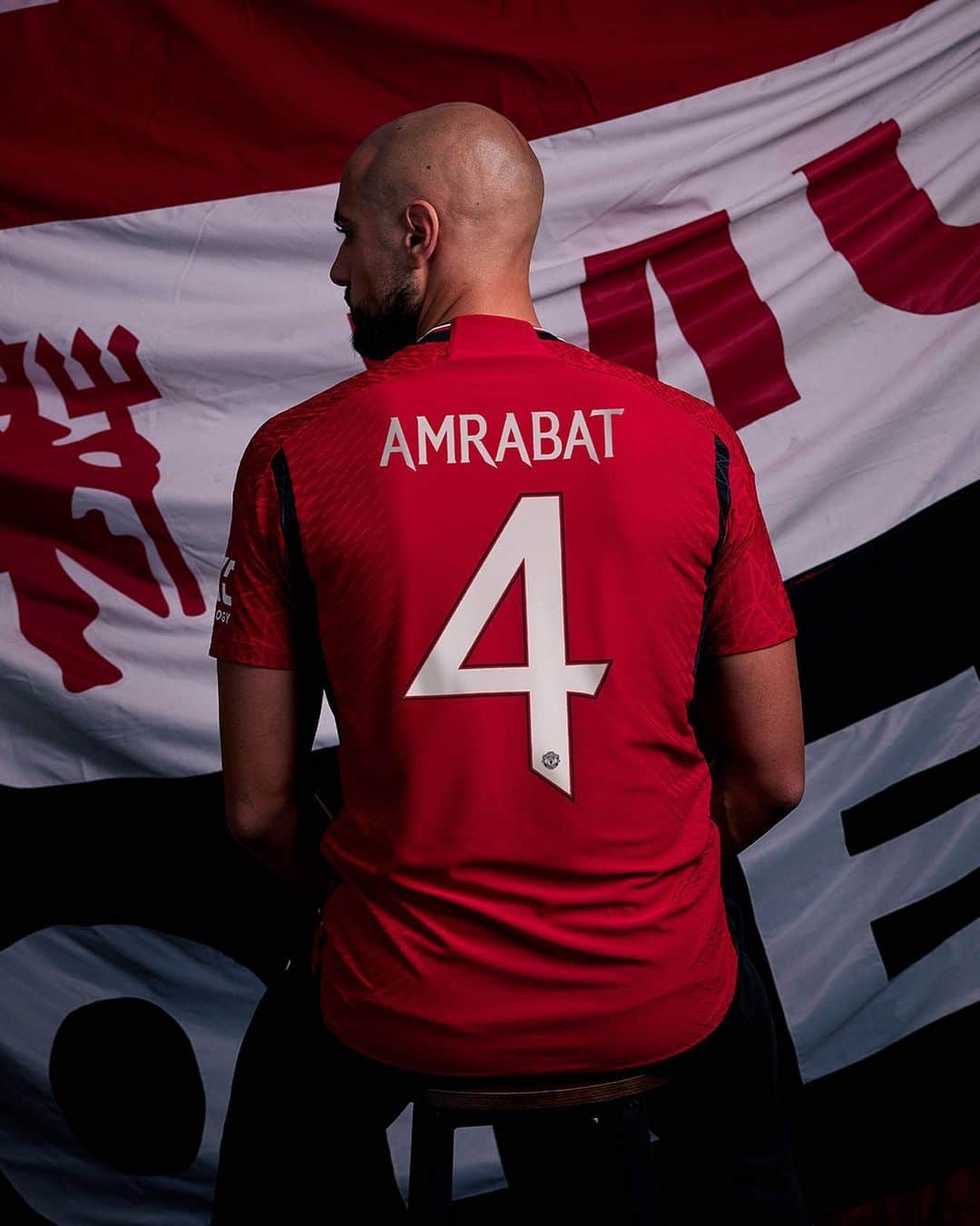マンチェスター・ユナイテッドさんのインスタグラム写真 - (マンチェスター・ユナイテッドInstagram)「Ready to give everything for the shirt 💯❤️‍🔥  Our new #️⃣4️⃣: @SofyanAmrabat! 🙌  #MUFC #ManUtd #Amrabat」9月5日 21時35分 - manchesterunited