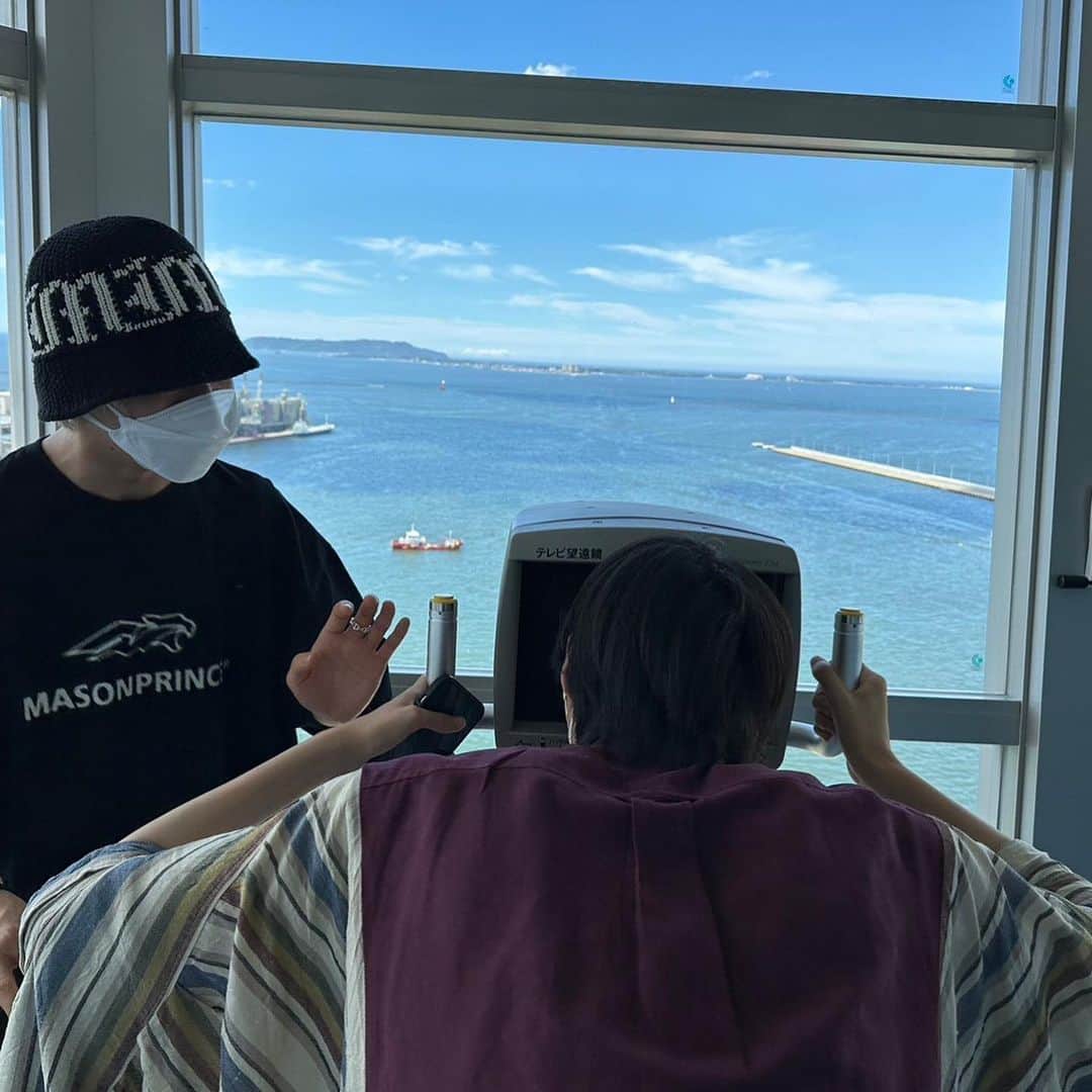 のインスタグラム：「え、、前見えない。」