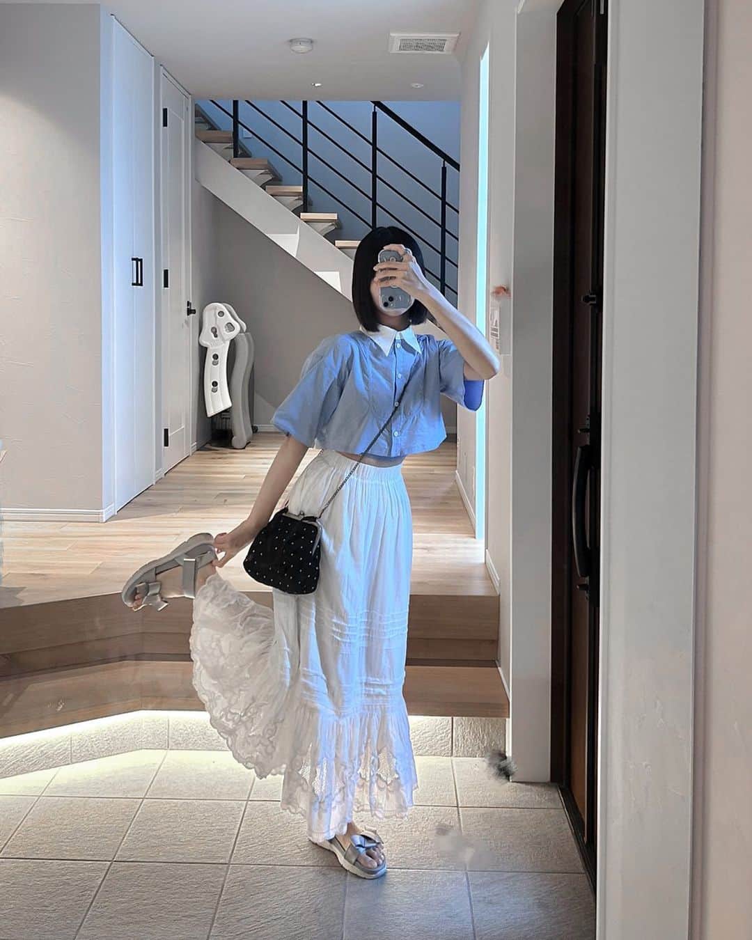 のインスタグラム：「急いでいた」