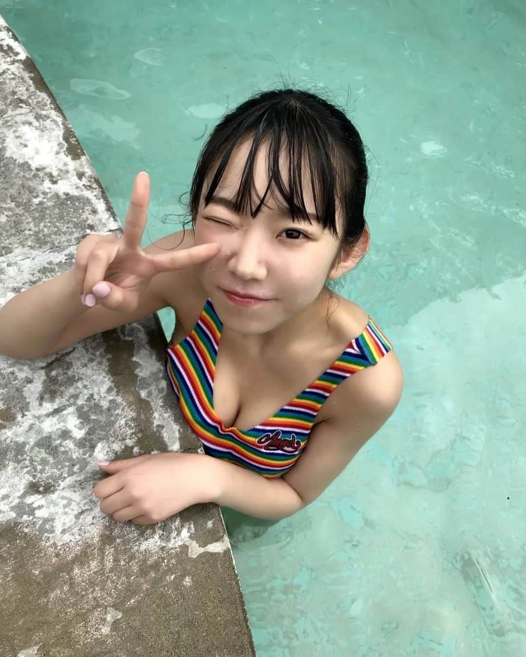 長澤茉里奈のインスタグラム：「今日もお疲れ様でした🍜 明日から舞台本番がんばるぞー！  #marichuu#nagasawamarina#まりちゅう#長澤茉里奈#グラビア#グラビアアイドル#アイドル#水着 #bikinimodel#gravure#Gravureidol#japanesegirl」