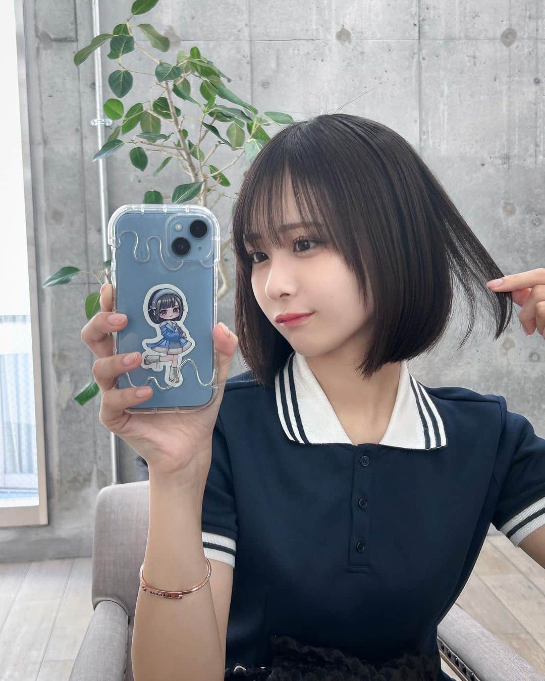 のインスタグラム：「久しぶりに髪切りました ✌︎︎︎」