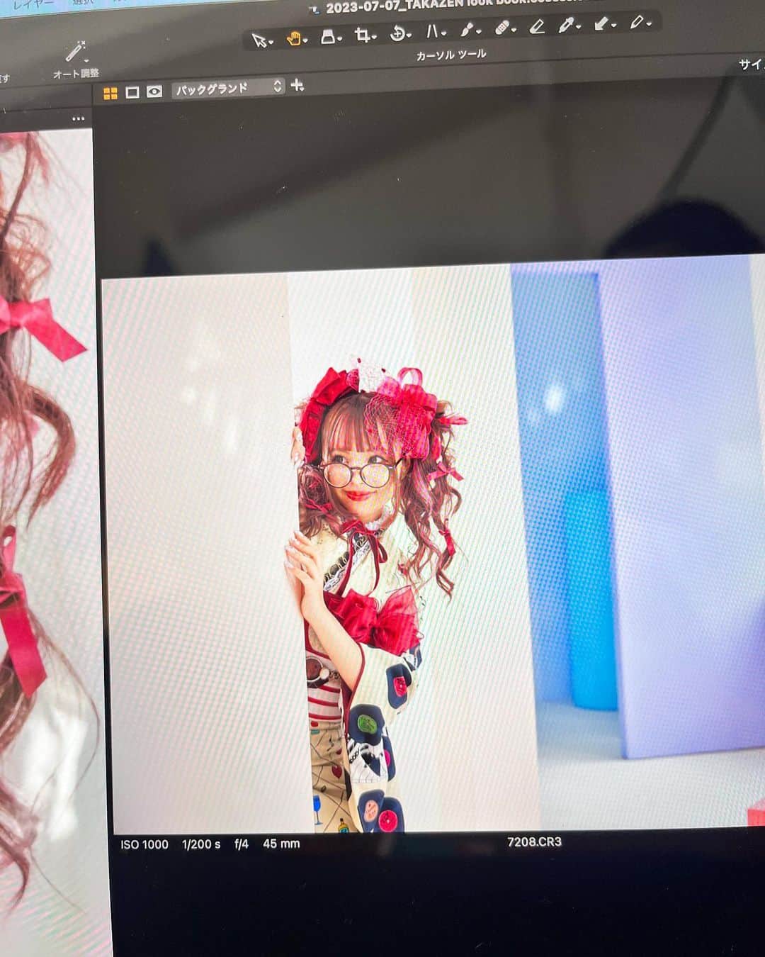 細川愛沙さんのインスタグラム写真 - (細川愛沙Instagram)「✔︎︎︎︎  @takazen_press  @furisode_doll さんで振袖LOOKBOOK公開されてます☺︎︎︎︎ まだピンクヘアの時🩷  加工厨だからたまには無加工の撮影データ👻🫶🏻」9月5日 22時10分 - aaaisa.d.r.chihuahua