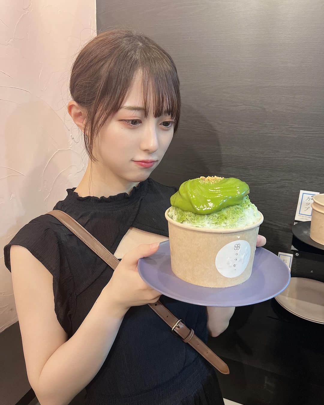 保科凜さんのインスタグラム写真 - (保科凜Instagram)「かき氷大好きなのに今年全然食べれてない😵‍💫🍧  今年の夏かき氷食べた？？  さやかとかき氷半分こずつしたんだけどここのかき氷ふわふわでとても美味しかった🥹  ・ ・   #idol  #japaneseidol  #jamscollection  #selfie  #like  #followme  #instagram  #asakusa  #cafe   #アイドル #ジャムズ #保科凜 #かき氷 #かき氷巡り  #浅草  #浅草食べ歩き  #浅草カフェ  #つつむ」9月5日 22時23分 - tottoko_lin