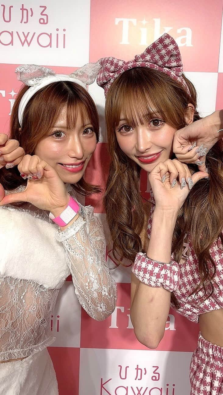 藤巻碧のインスタグラム：「ひかるちゃんのデビューシングルイベントに呼んでいただきました💕  めちゃくちゃカワイイ曲で女の子はぜーったい大好きだと思う🥹💖フリもカワイイからたくさんTikTokでおどろー🙈🎶🎶  Tikaさんのお洋服も可愛くてイベント空間全部kawaiiでした☺️🎀🩷  ひかるちゃんアーティストデビューおめでとうございます✨  #kawaii」