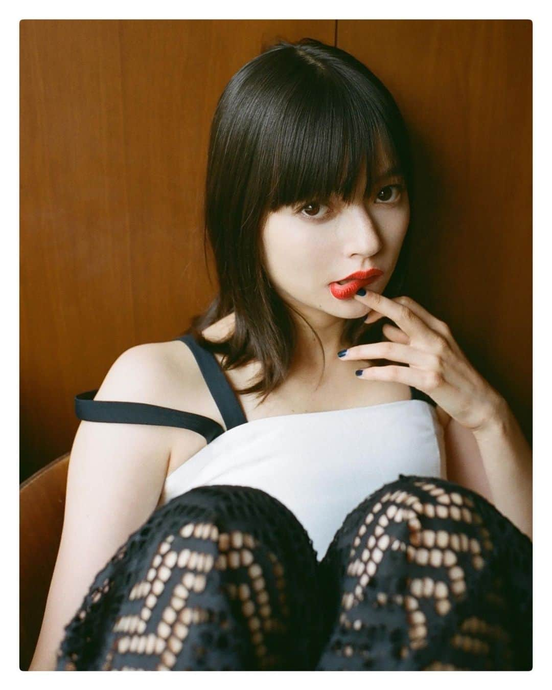 夏子さんのインスタグラム写真 - (夏子Instagram)「. 人色 @hitoiro_official  photo @tokyojorkphotogram styling @kaho__yamaguchi hair&make @takae.kamikawa text @kkki17 design @shinjinem web direction @coppa web engineer @haruharuko1102」9月5日 19時00分 - natsuko93_official