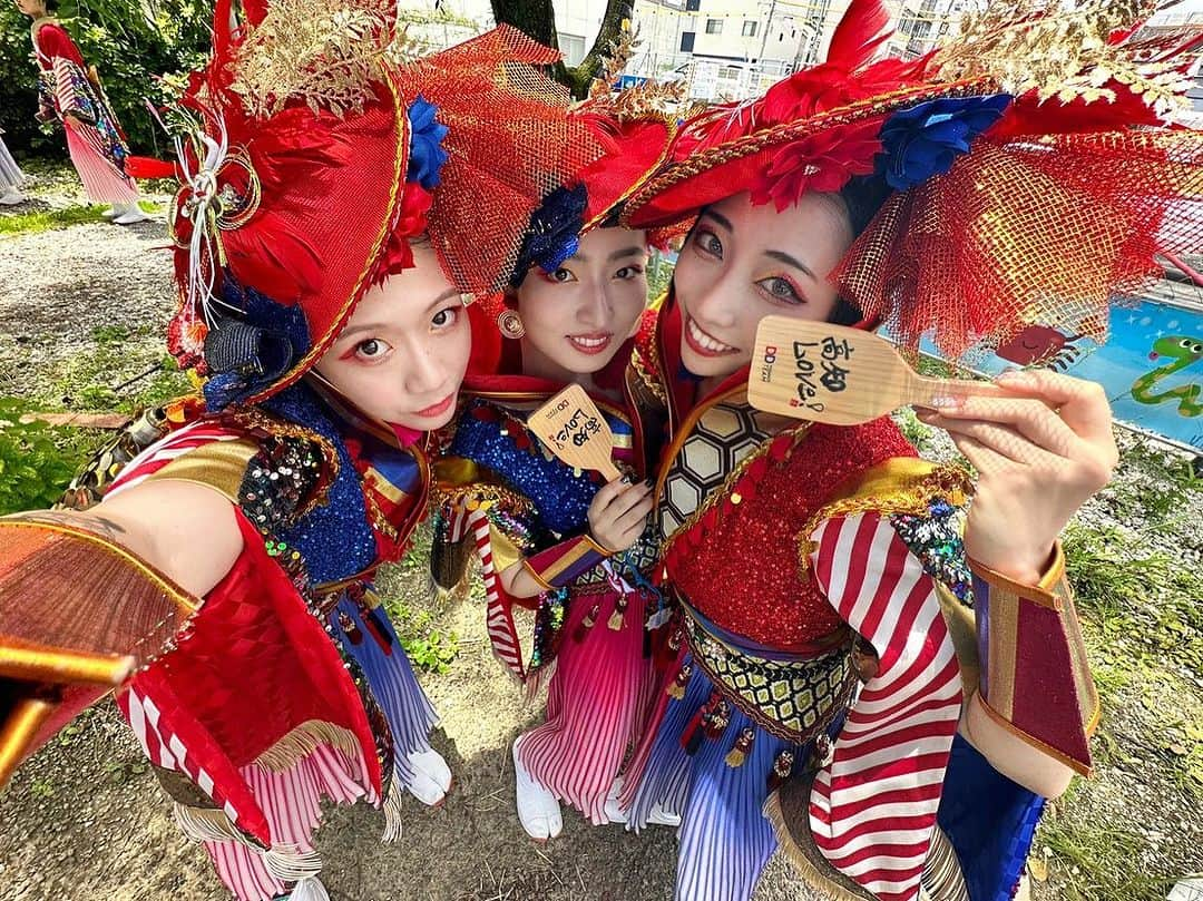 YU-KAのインスタグラム：「#高知よさこい祭り2023  #DDよさこいチーム @dd_yosakoi_team   KARINとAO また2人と踊れて嬉しかった。  Dream TEMPURA KIDZ🌈  #よさこいDD #yosakoi #高知love #よさこい ＃高知 #yosakoi2023 #ダイヤモンドダイニング」