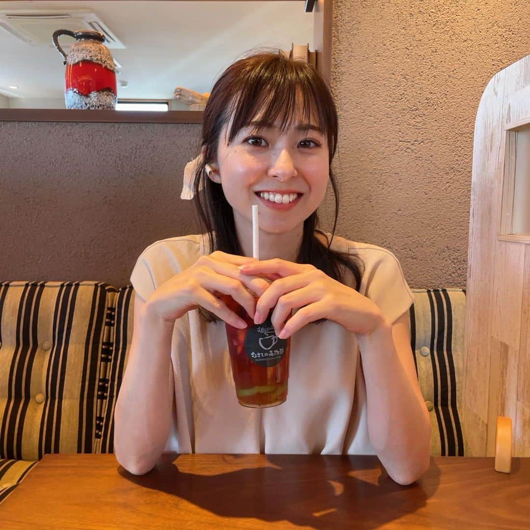 原田あかねさんのインスタグラム写真 - (原田あかねInstagram)「✩*॰ 新しいスキンケア𓂃𓈒𓏸  @asigan_cbd のクリーム🌿  以前リップを使ってみて よかったので取り入れてみました!! 洗顔後これ1つでスキンケア完了します👌 夏休み頑張ったから自分へのご褒美に😊  BMSの美容液は田中みな実さんが 2年ぐらい前？に紹介されていたものみたい💡  授乳中はなかなか美容クリニックにも いけないのでお家美容楽しもーっと🫧💓  #ママ美容#2児ママ#6歳差育児#ミドサー#0歳児ママ #小学生ママ #cafe#mamagirl」9月5日 14時44分 - akane.hrd