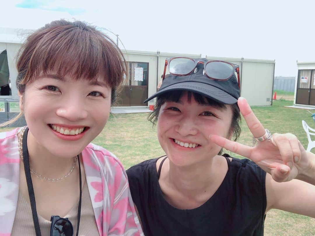 東出真緒さんのインスタグラム写真 - (東出真緒Instagram)「夏の思い出☀️ RUSH BALL編  Lots of rock stars. 🔥🔥🔥🔥🔥  #OAU #mol_74  #theshesgone  #BIGMAMA #RUSHBALL #fm802 #rockstar」9月5日 15時14分 - mao_bigmama_vn