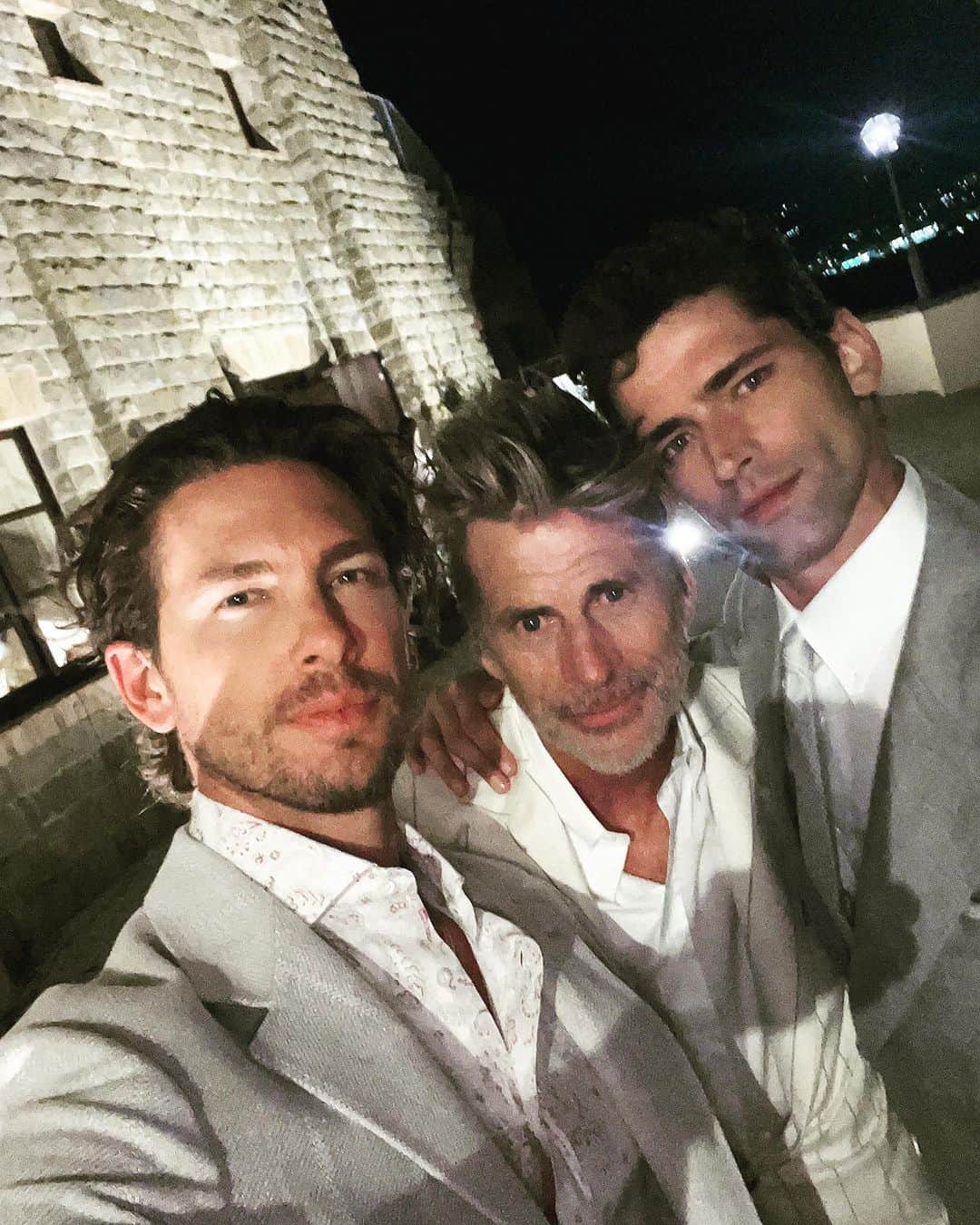 アダム・センのインスタグラム：「New season of @Suitspeacock euro style. 🇮🇹  @seanopry55 @msvanderloo  @brunellocucinelli_brand  #brunello70」