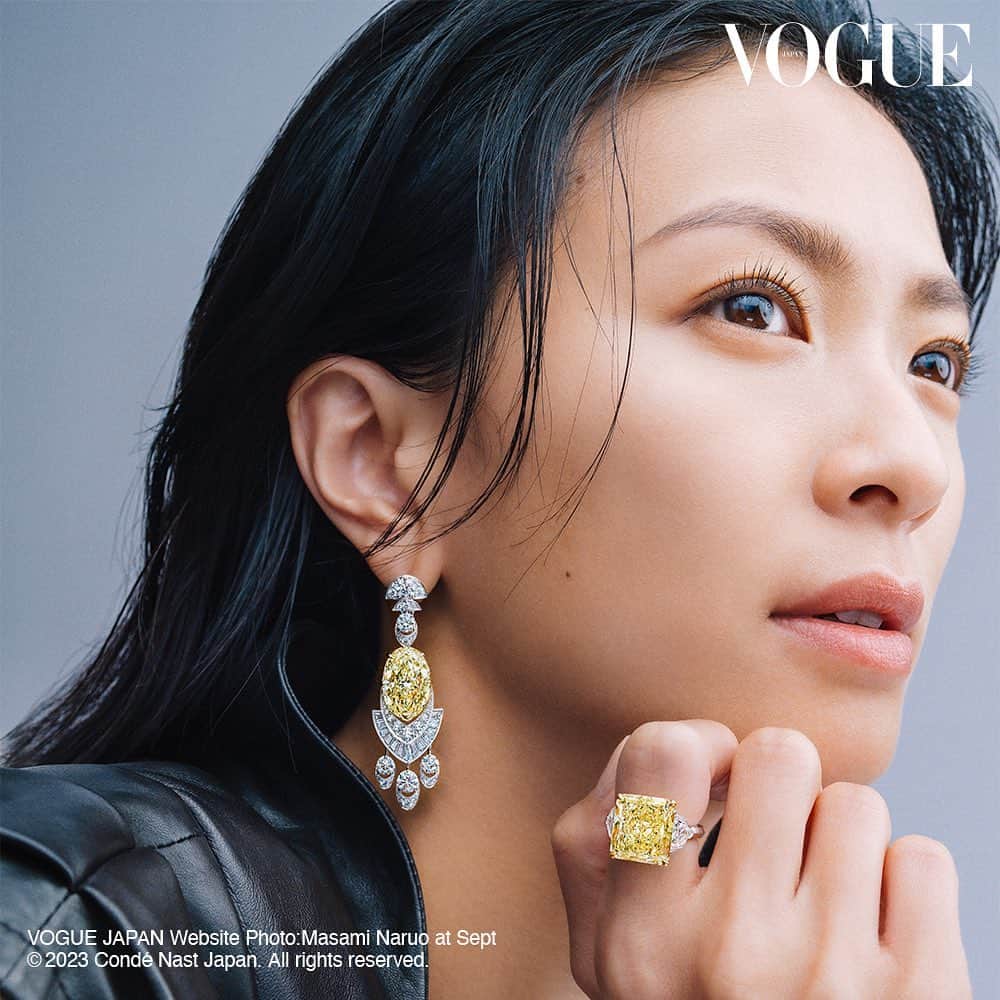 榮倉奈々のインスタグラム：「@voguejapan @graff  #voguepromotional」