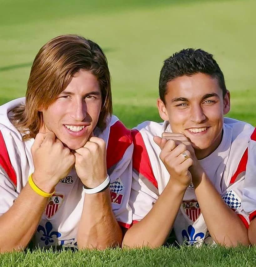 ヘスス・ナバスのインスタグラム：「Enhorabuena bro…  Qué alegría volver a disfrutar juntos de nuestro Sevilla. Sueño de niños  @sergioramos @sevillafc」