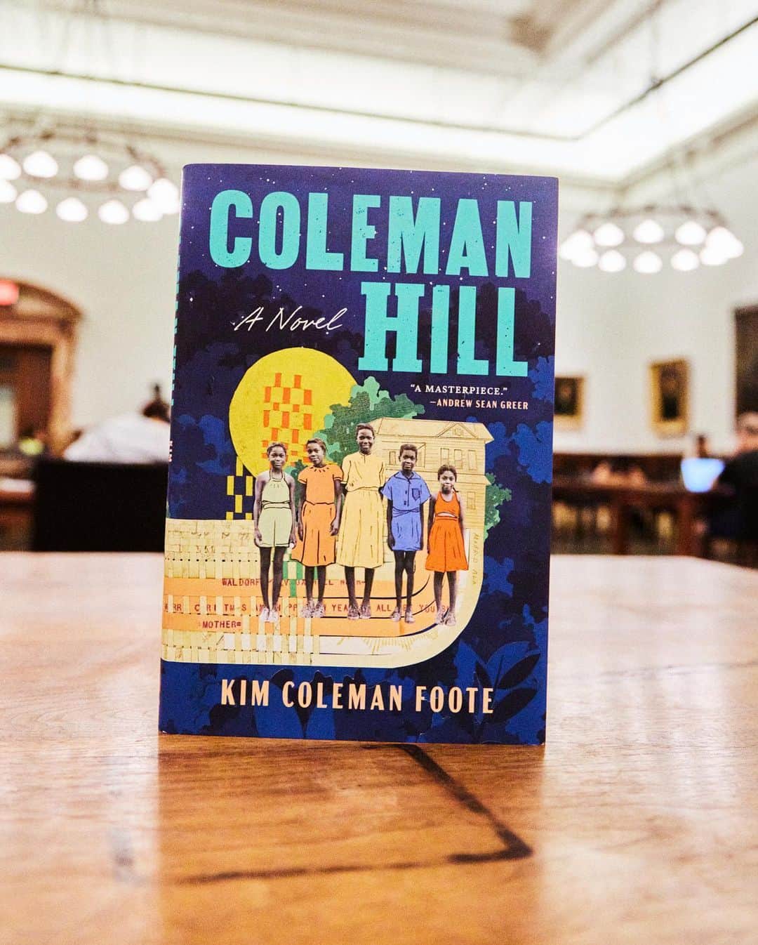 のインスタグラム：「Happy publication day to Kim Coleman Foote and her exceptional and much anticipated debut novel. A work of fiction inspired by and interwoven with family history, this book is a masterful biomythography that places you into the lives of two families across three generations and through eight decades of American history. It is a great honor to be publishing such a sweeping yet intimate family saga. I hope you will come to love and appreciate COLEMAN HILL as much as I do.​​​ Available today at your local independent booksellers and libraries. Visit www.zandoprojects.com to learn more about COLEMAN HILL and all other @sjplit titles. X, SJ」