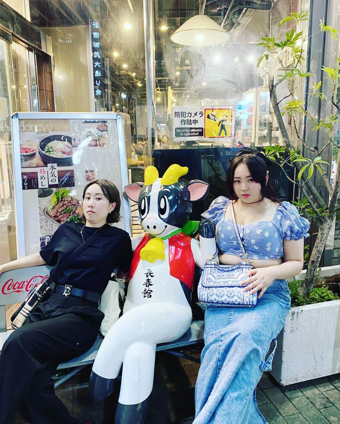 のインスタグラム：「文女1年C組英語科  #まなせゆうな #プロレス #ぽちゃ #yunamanase #prowrestler  #prowrestling #realsize #plussize #midsize #wellness  #chubby #mybodymyrules #bopo #BodyNeutrality #ガンプロ #ガンジョ #GanPro #GanJo   この子 @zayon.tomo 新宿で美容サロンやってます！ 私の美肌管理、カラダのメンテナンスやってくれてるよ。 新宿に来る際は是非!!  @shein_japan @sheinofficial  #BeSHEINモデル #shein購入品  🦋169cm tops 🆔18567263 💎0XL skirt 🆔15170407 💎0XL」