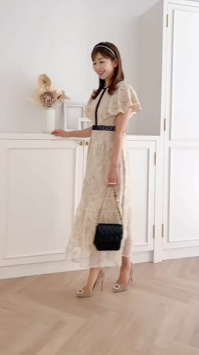 のインスタグラム：「本日新発売の総レースワンピース👗 大好評をいただき、早くも残りわずかとなりました✨  レースの調達の関係で、追加販売の予定はございませんので、 お気に召して下さいました皆様、 どうかSOLD OUTする前に、お早めのご注文をお待ちしています🙏💕  @primascherrer  #和泉佳子　#プリマシェレル　#ジョイントスペース　#jointspace #ドレス　#ワンピース　 #ファッション　#コーディネート　#ファッション好きな人と繋がりたい　#新色　#レース　#mustbuy  #coordinate」