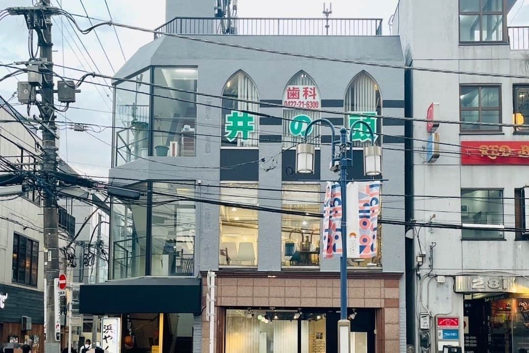 SHOPCOUNTERさんのインスタグラム写真 - (SHOPCOUNTERInstagram)「【吉祥寺駅5分】アパレル、雑貨等の物販、ポップアップストアや新商品のプロモーションイベントに最適な視認性の良い1階路面のレンタル店舗！！   エリア：東京都武蔵野市  料金：平日33,000円/日〜、土日祝44,000円/日〜  URL： https://shopcounter.jp/spaces/9s7ajw   興味のある方は、プロフィール欄の【SHOPCOUNTER】 から「吉祥寺駅」で検索してみてください😊 ーーーーーーーーーーーーー SHOPCOUNTERではポップアップストア/展示会/催事など「短期でイベントの開催や出店が可能なスペース」の検索＆予約が可能🙌 アカウント作成(無料)をすると、メルマガでキャンペーン情報や会員様限定でスペースのご紹介を行っています♪ スペース探し＆ご予約はプロフィールのURLからお願いします☆ →@shopcounter_official  #出店者募集  #ポップアップ #ポップアップストア #ポップアップショップ #展示会 #催事 #レンタルスペース #ギャラリー #イベント #イベントスペース #期間限定ショップ #展示会 #即売会 #貸しギャラリー #貸しスタジオ #路面店 #路面スペース #吉祥寺  #shopcounter #popup #popupstore #popupshop #exhibition #event #rentalspace #eventspace #shopcounter #studio #gallery」9月5日 18時01分 - shopcounter_official