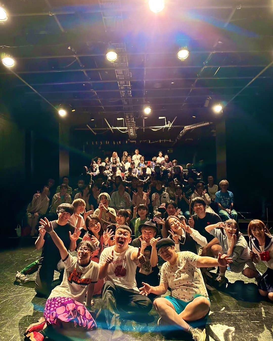 のインスタグラム：「*  マジで めちゃくちゃ楽しかったぁぁーーー✨✨  最高な時間を過ごせました🤗  来て頂いた方々 ありがとうございました😭 そして タローさんモリマンさんことみさん 共演してくれた みんな 『くそお世話になりました!!!🙇‍♂️』」