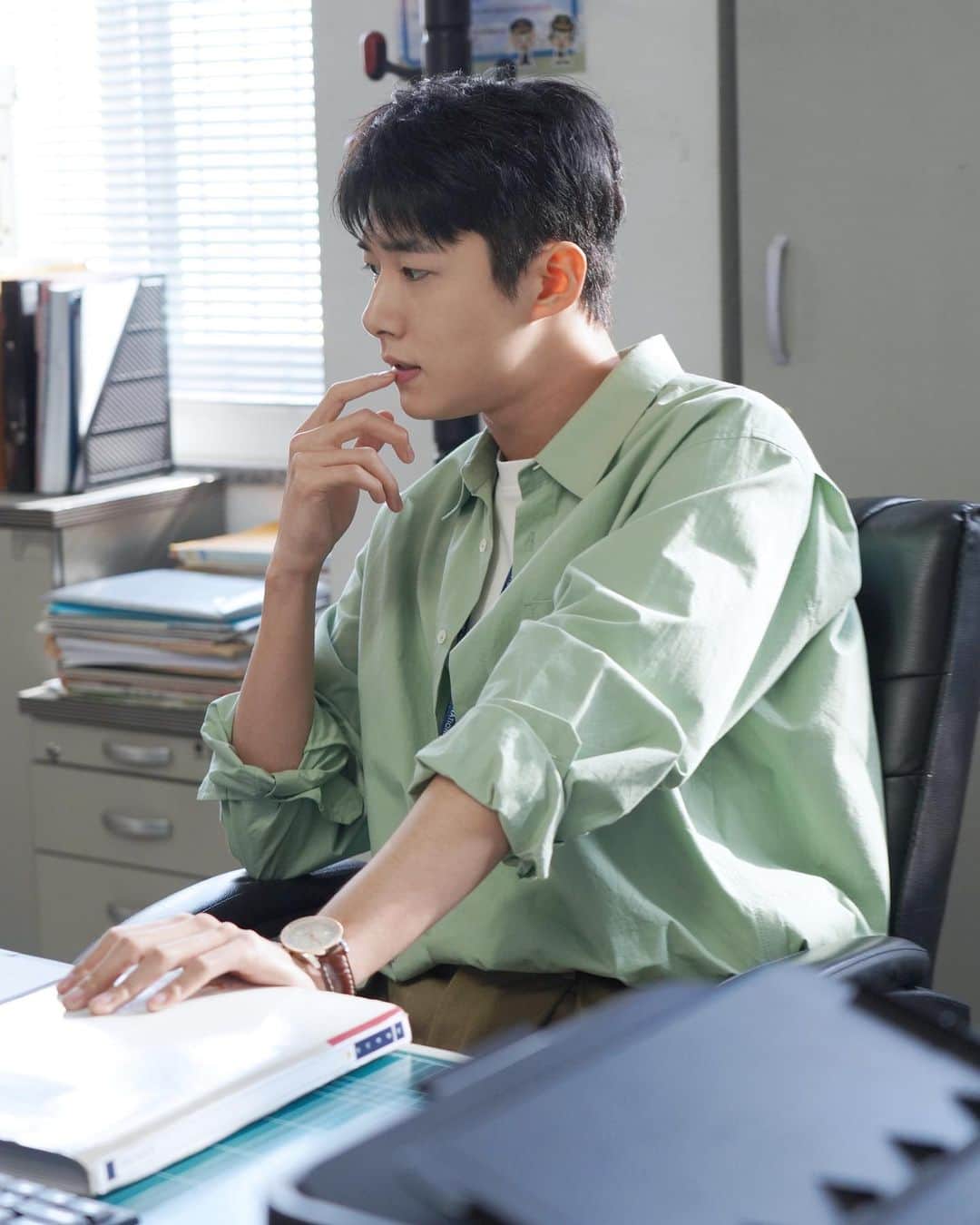 ソ・ジフンのインスタグラム：「오늘도 tvN 8시 50분 소용없어 거짓말 !! 🔥」
