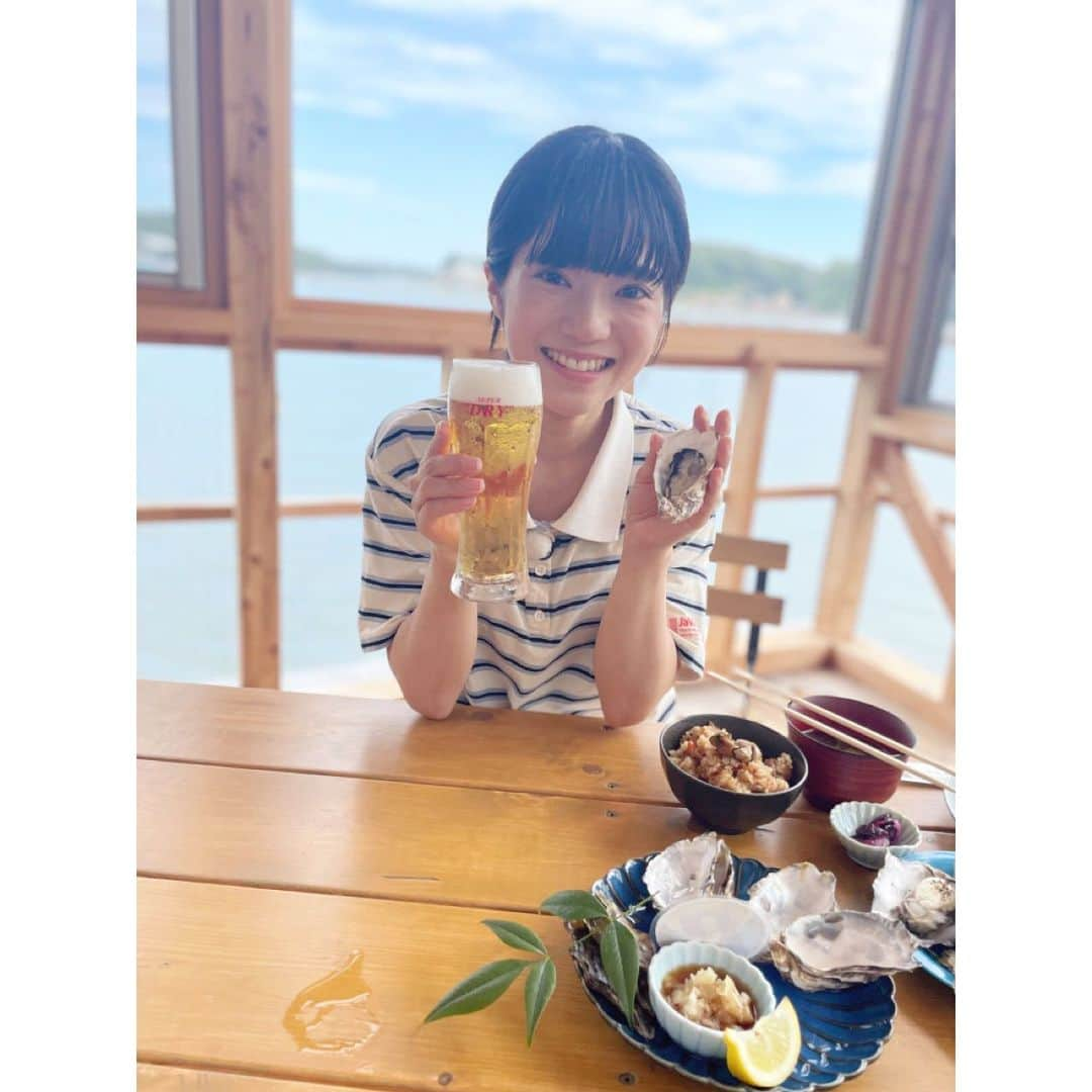 安田遥香（アホロートル）さんのインスタグラム写真 - (安田遥香（アホロートル）Instagram)「なんと！ CBCテレビ「うまい！の極み」 本日放送回で安田ラストです🙇‍♂️ 2年間ご愛顧いただきありがとうございました🙌 最後の放送も、皆さん楽しみにしててください♪ ⁡ 先日放送の、at的矢かきテラスの写真載せときます🤳 無類のかき好きにはたまらなかったです🦪超堪能〜 季節ごとに違うかきが楽しめるんだって〜🤤 ⁡ いいツーショ〜✌️ ⁡ ⁡  #アサヒスーパードライ   #アサヒビール   #生ビール   #ビール   #スーパードライ   #アサヒ  #beer   #うまいの極み  #CBCテレビ   #CBC   #的矢かきテラス #かき #カキフライ #的矢かき #牡蠣 #志摩」9月5日 18時17分 - axoyasuda