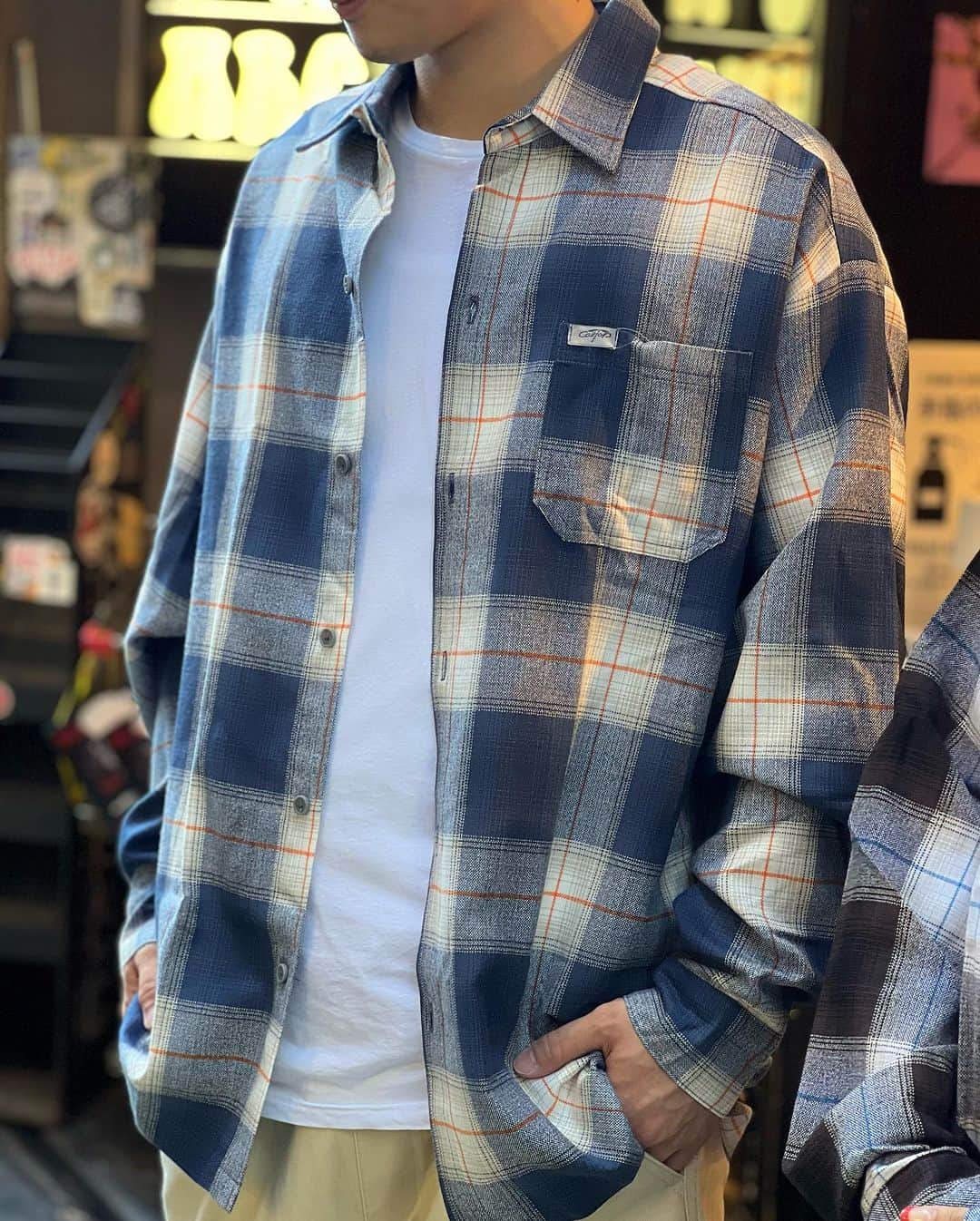 GROW AROUNDさんのインスタグラム写真 - (GROW AROUNDInstagram)「#growaroundnewarrivals   CALTOP PLAID FLANNEL LONG SLEEVE SHIRT  大人気のCALTOPから新カラーが入荷致しました🌴✨  これからの時期HOODIEと一緒に着用することもできる万能アイテムです💁🏼‍♀️🍁  WEB UPも完了しております🤝」9月5日 18時19分 - growaround
