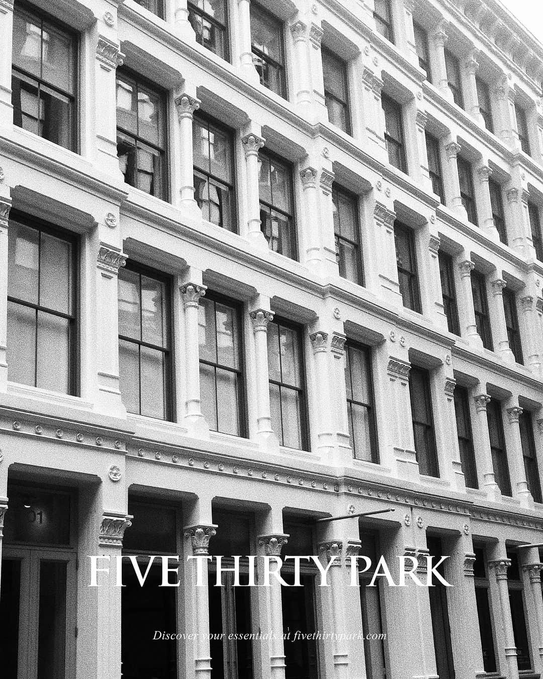 アーカーのインスタグラム：「The style update: Discover the collection at fivethirtypark.com   #530park #fivethirtypark  #ファイブサーティパーク」