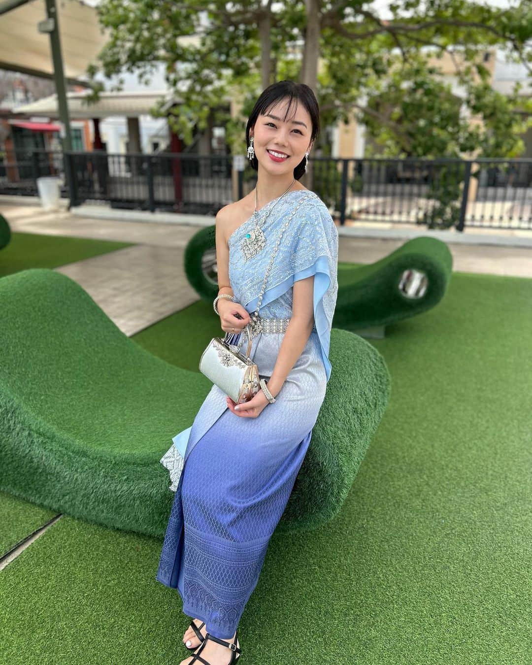 のインスタグラム：「・ ・ 素敵な民族衣装❤️🇹🇭 ・ ・ #タイ　#バンコク　#Thailand #Bangkok #民族衣装」