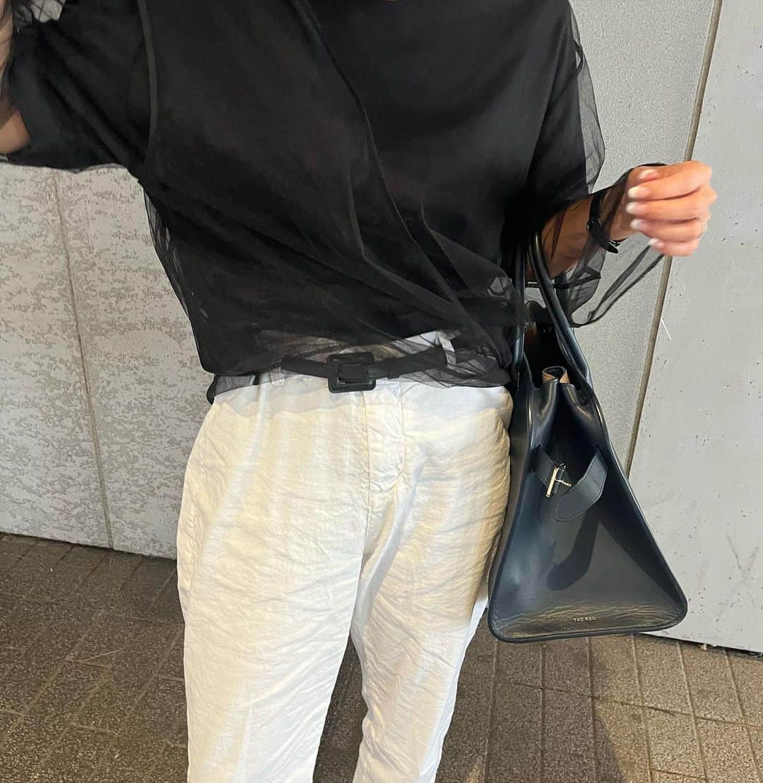 金子綾さんのインスタグラム写真 - (金子綾Instagram)「today's... #ootd  #akcloset   ハワイでは腰履き、 東京ではベルトしてシュッと。」9月5日 18時56分 - ayaaa0707
