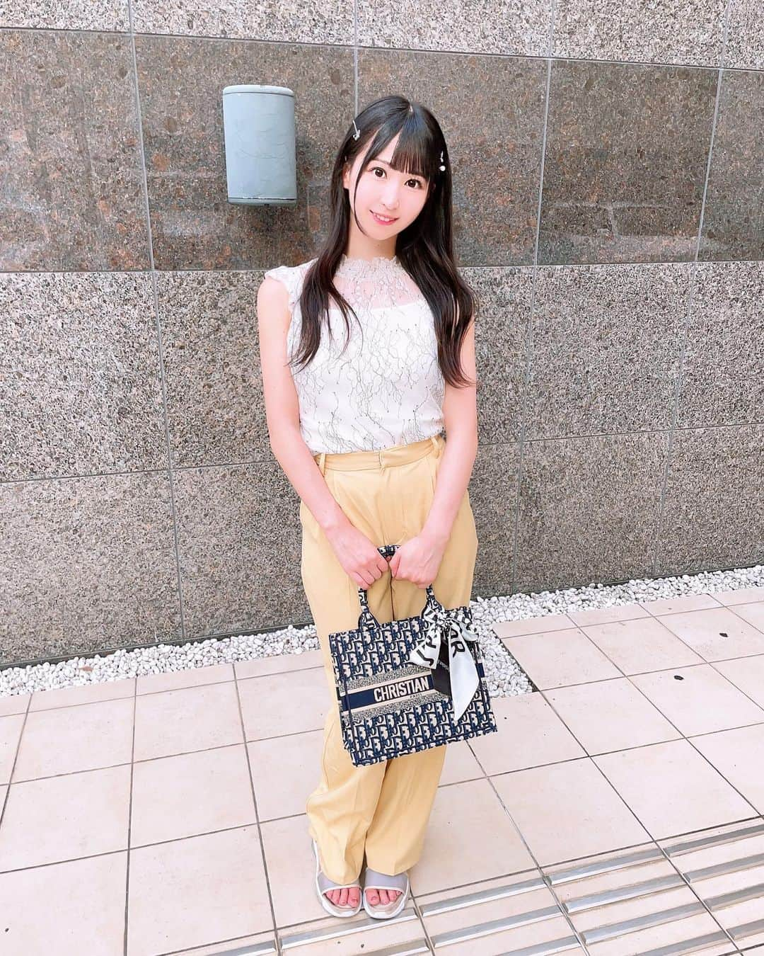 谷麻由里さんのインスタグラム写真 - (谷麻由里Instagram)「夏服がすき🌻 ヘアピンとか付けてみた‬ ܸ. ̫ .ܸ ‪  #japanesegirl #日本女孩 #インスタグラビア #黒髪 #ロリ #Japan #tagsforlikes #igers #ootd #攝影 #偶像 #寫真偶像 #寫真 #follow #Instagood #idol #me #グラビア #グラドル #巻き髪 #撮影 #撮影会 #コーディネート #ファッション #コーデ」9月5日 18時53分 - mayusamatokeiyaku