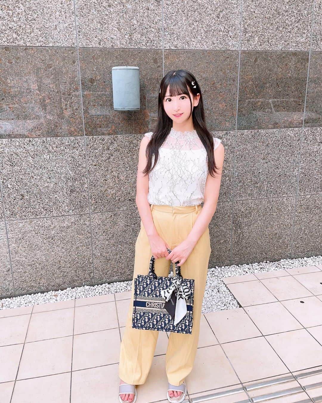 谷麻由里さんのインスタグラム写真 - (谷麻由里Instagram)「夏服がすき🌻 ヘアピンとか付けてみた‬ ܸ. ̫ .ܸ ‪  #japanesegirl #日本女孩 #インスタグラビア #黒髪 #ロリ #Japan #tagsforlikes #igers #ootd #攝影 #偶像 #寫真偶像 #寫真 #follow #Instagood #idol #me #グラビア #グラドル #巻き髪 #撮影 #撮影会 #コーディネート #ファッション #コーデ」9月5日 18時53分 - mayusamatokeiyaku