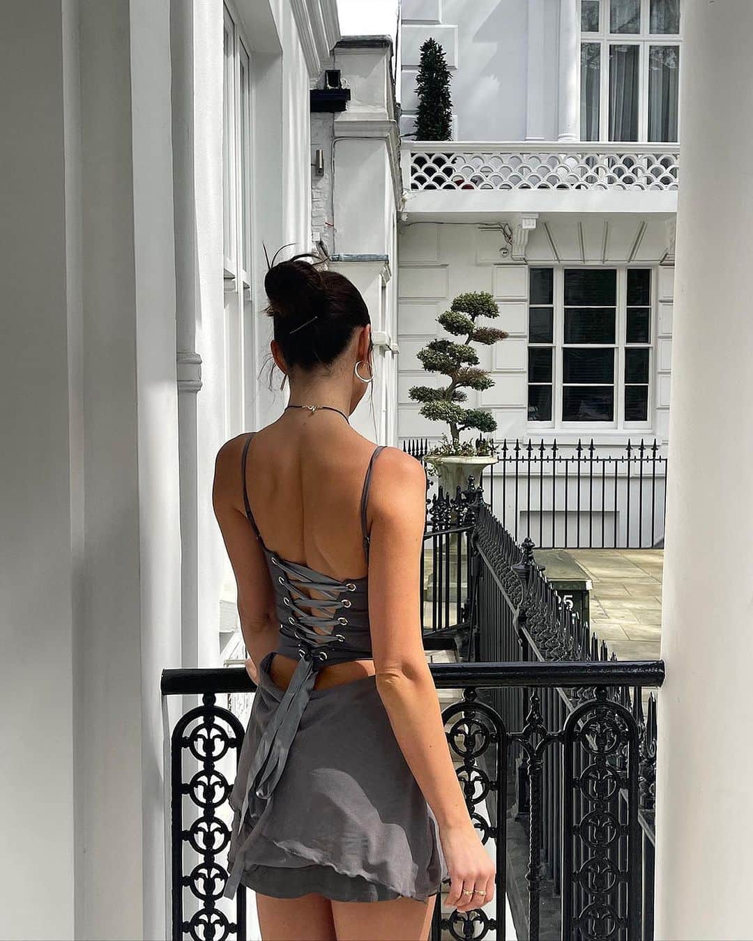 tiger Mistのインスタグラム：「Make the Wynn Dress yours with 30% OFF storewide! 🏃‍♀️ Tap to shop!」