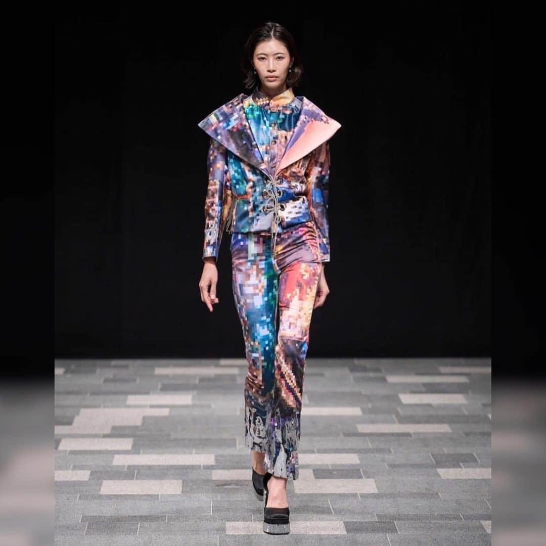 SATORU JAPAN Inc.さんのインスタグラム写真 - (SATORU JAPAN Inc.Instagram)「.  ◆Rakuten Fashion Week TOKYO 2024SS Global Fashion CollectiVe Collective @globalfashioncollective  CEDIM @cedim   Model:#大橋智美 @26_stm   #グローバルファッションコレクティブ  #東京コレクション #東京ファッションウィーク #東コレ #コレクション #ランウェイ #ショー #ウォーキング #モデル #モデル事務所 #サトルジャパン #gfctakestokyo #cedim #tokyo #japan #show #runway #tokyofashionweek #tfw #rfw #RakutenFWT #Rakuten #japanesemodel #model #modelagency #satorujapan」9月5日 19時14分 - satorujapan_official