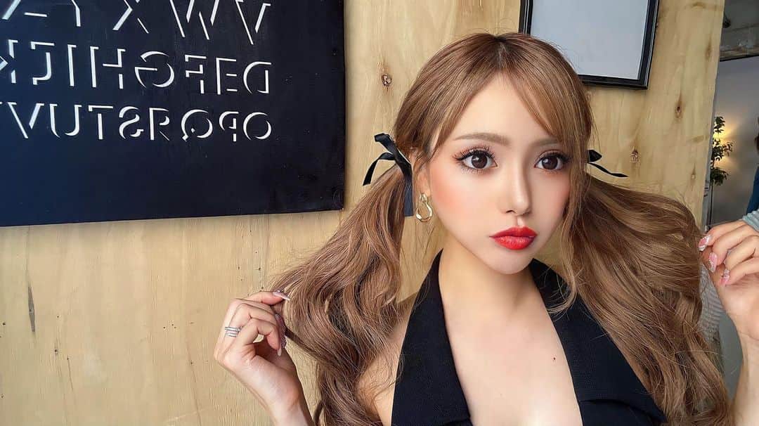 葉月芽生のインスタグラム：「ツインテールちた👧🎀」
