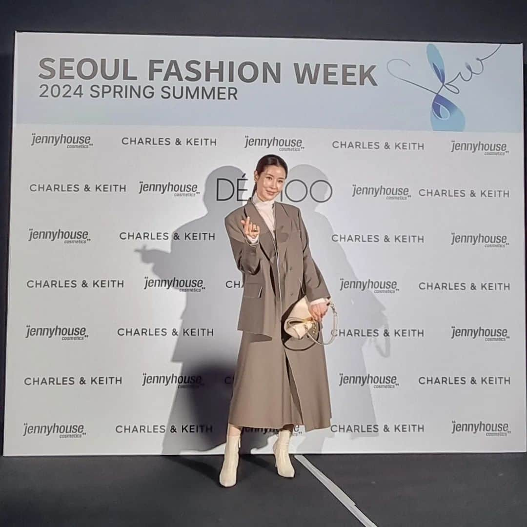 イ・テランのインスタグラム：「#seoulfasionweek #2024ss  #parkchoonmoo  @demoo.official」