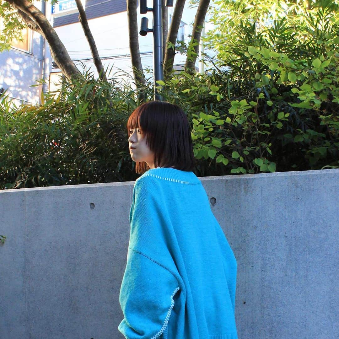 こねねこのインスタグラム：「大好きな先輩が撮ってくれた写真🐥^ ^  #ボブ #ボブヘア  #低身長コーデ #休日コーデ」