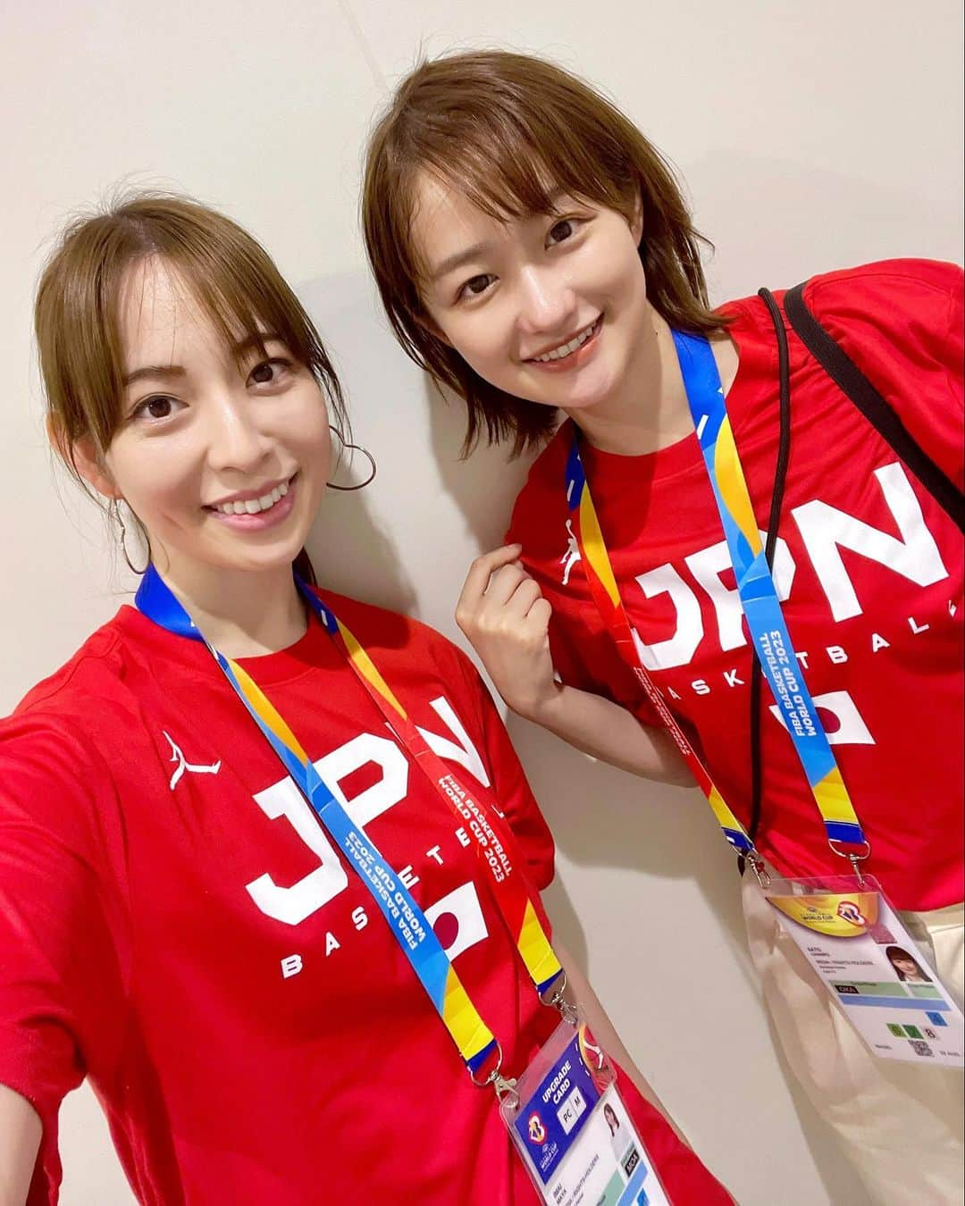 今井麻椰さんのインスタグラム写真 - (今井麻椰Instagram)「テレ朝さん、日テレさんと同じ空間でお仕事ができて幸せでした☺️  過密なスケジュールの中、メディアの裏側も色々ありすぎて楽しかったなぁ…🥹  一緒に笑って泣いて…飛び跳ねて…抱き合って…笑  バスケ界盛り上げるぞー🏀✊  #AkatsukiJapan #日本一丸 #FIBAWC #WinForAll  #WinForJapan #テレ朝バスケ #日テレバスケ #バスケットLIVE」9月5日 19時41分 - maya_imai_124