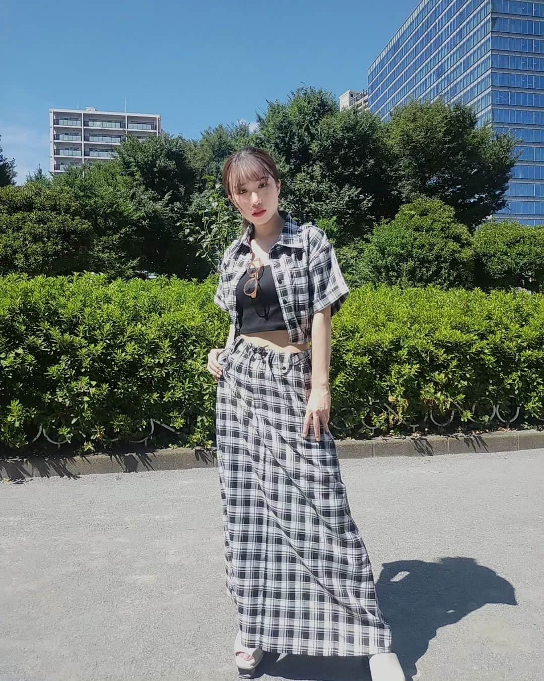 鈴木美南海のインスタグラム：「この夏大好きだったお洋服🥰 ・ ・ #セットアップ #セットアップコーデ #ファッション #洋服好き #夏服」