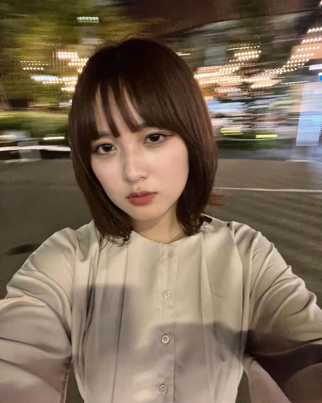 あみち。のインスタグラム：「最近nizmirさんの美顔器で顔面調子良きです」