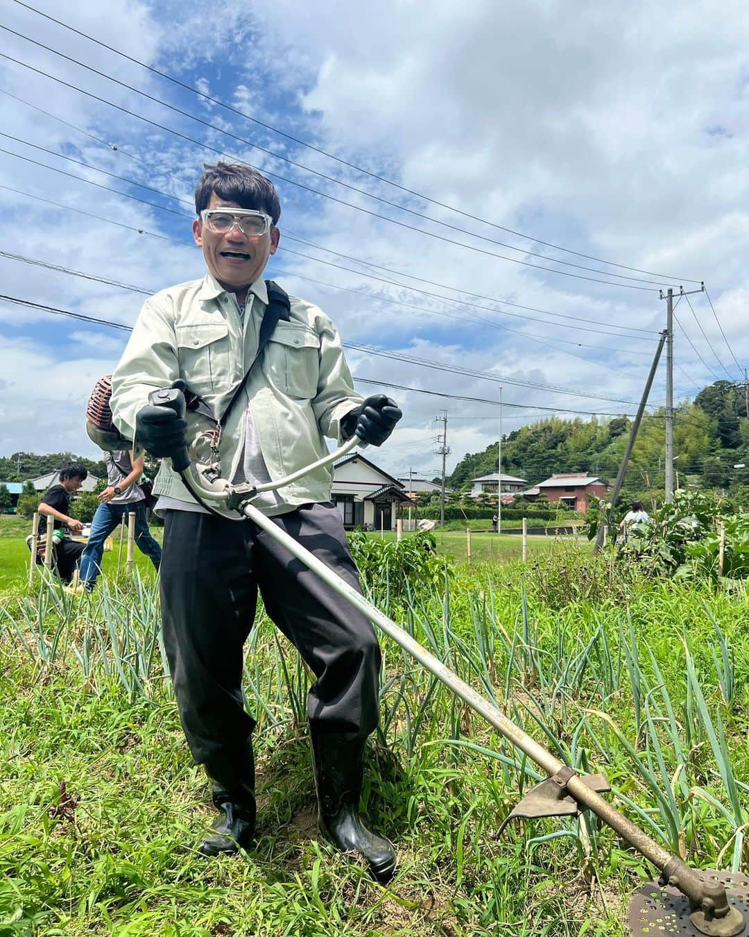 ばらかもんさんのインスタグラム写真 - (ばらかもんInstagram)「⋱#ばらかもん 番宣情報のお知らせ☀️⋰  明日9/6(水)よる9時～放送の 【#ホンマでっか!?TV】に  郷長・木戸裕次郎役 #飯尾和樹 さん（#ずん ）が出演します！  ばらかもん第9話放送直前です🙏🏻 どっち派討論会楽しみ...🤭 ぜひご覧下さい！  #フジテレビ @honmadekka_fujitv」9月5日 20時00分 - barakamon_drama