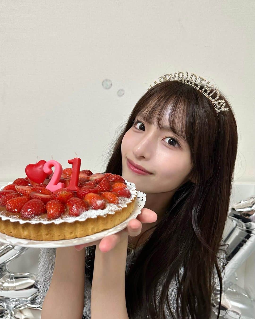 平田侑希のインスタグラム：「. 9月3日で21歳になりました🎂 また大人になった〜👸🏼🧡」