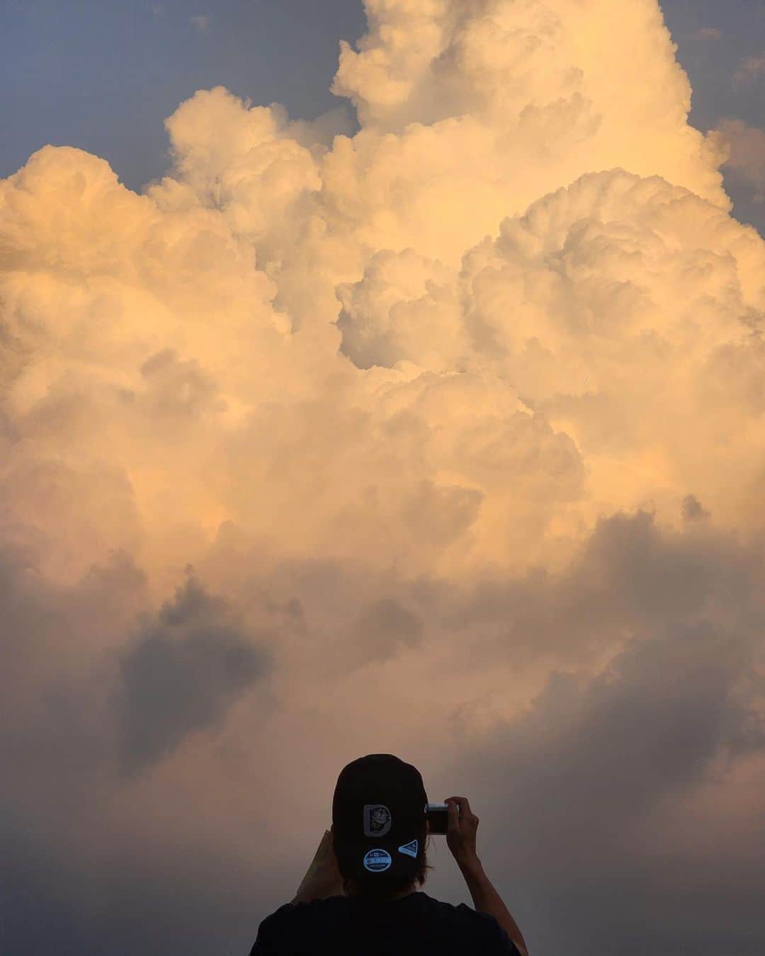 ドンヘのインスタグラム：「☁️」