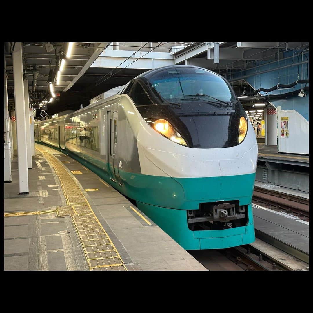 伊藤壮吾のインスタグラム：「#今日の鉄道 1177番線 フレッシュひたち、緑。」
