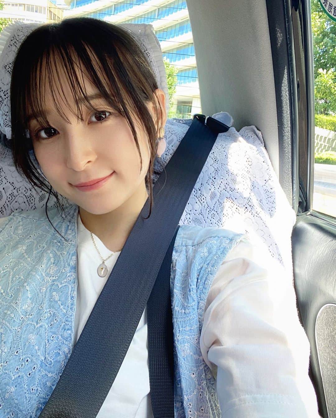 のインスタグラム：「今日もおつかれさま😌☁️🤍」