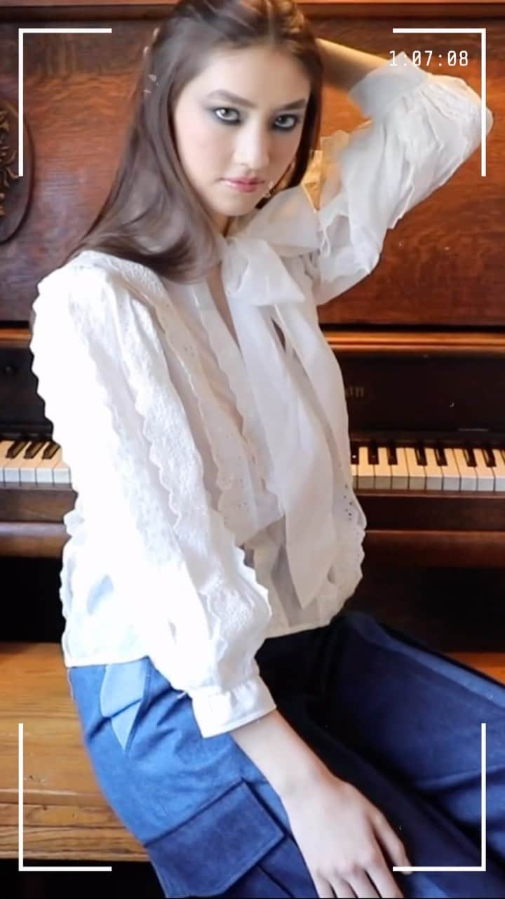トレイシー リースのインスタグラム：「Remixing the classics 🎹」