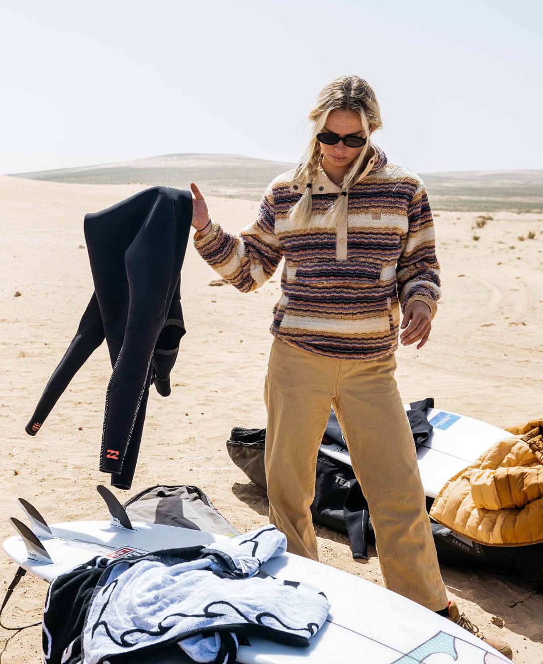 BILLABONG WOMENSさんのインスタグラム写真 - (BILLABONG WOMENSInstagram)「Whether you’re layering up or getting ready to suit up, our Adventure Division line has you covered. #BillabongAdventureDivison」10月5日 1時01分 - billabongwomens