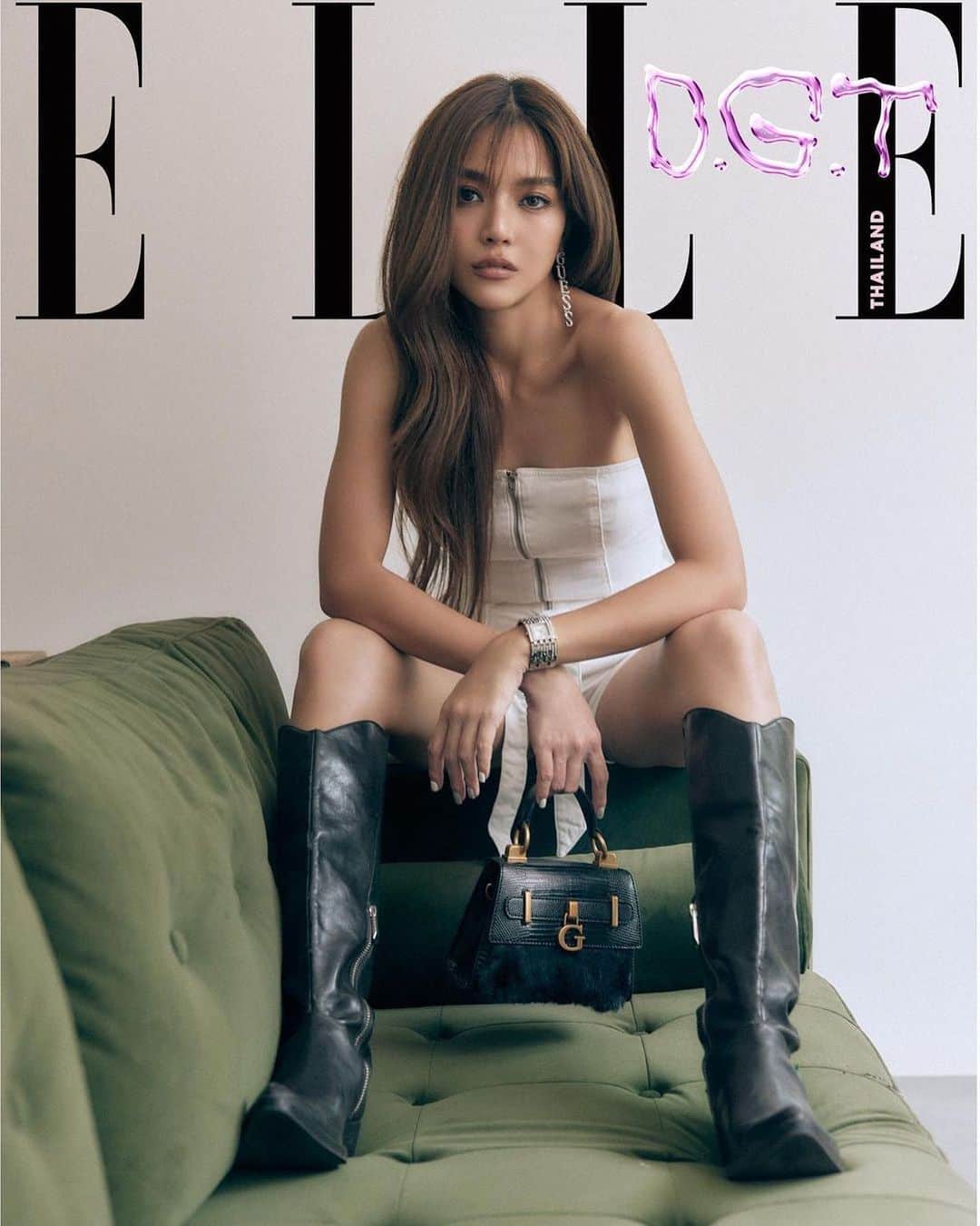 ゲスのインスタグラム：「@ladiiprang on the cover of @ellethailandofficial wearing head-to-toe #LoveGUESS」
